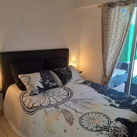 Apartment Location De T2 Rdc Vallauris
